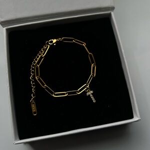Gold Paper Clip Link Chain Luxury Charm Bracelet Initial Letter “T”